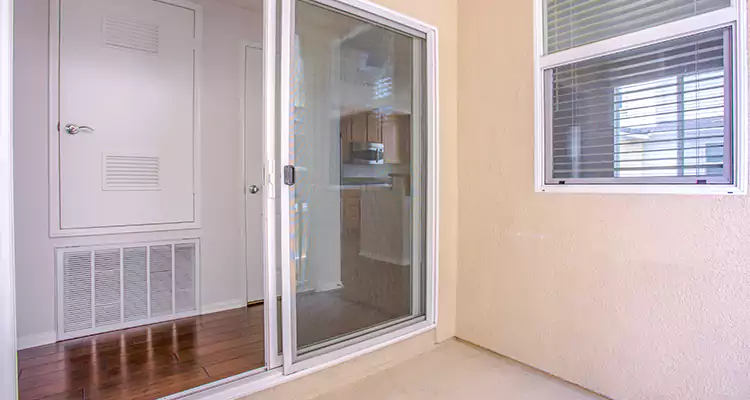 Sliding Screen Door Track Repair in DeBary, FL