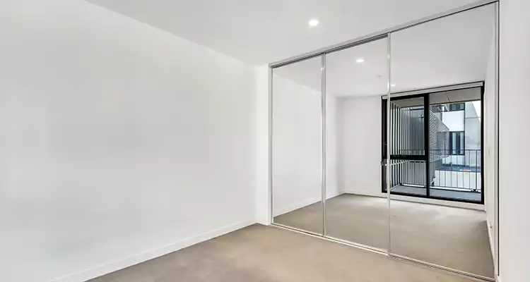 Why Homeowners Choose Us for Sliding Mirror Door Replacement in DeBary, FL