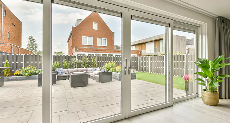 Best Sliding Screen Door Replacement Company in DeBary, FL