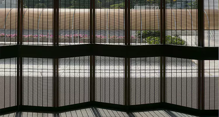 Front Screen Door Repair in DeBary, FL