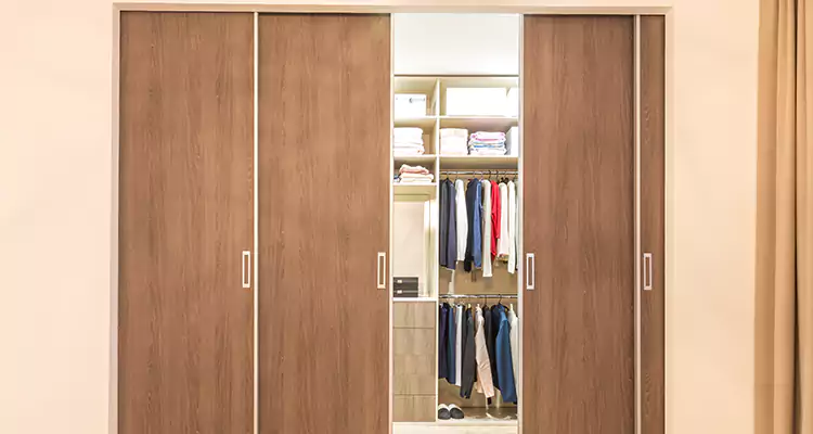 Sliding Closet Wardrobe Repairs in DeBary, FL